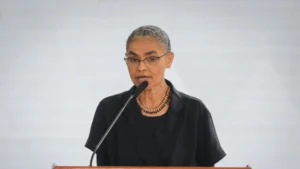 A ministra do Meio Ambiente, Marina Silva,... Leia mais no texto original: (https://www.poder360.com.br/governo/congresso-quer-padrao-bolsonaro-no-governo-lula-diz-marina/) © 2023 Todos os direitos são reservados ao Poder360, conforme a Lei nº 9.610/98. A publicação, redistribuição, transmissão e reescrita sem autorização prévia são proibidas. (Foto: Tag Notícias)