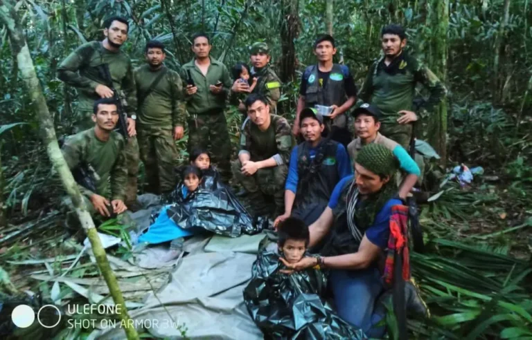 Crianças são achadas vivas na selva 40 dias após queda de avião na Colômbia (foto: reprodução - Tag Notícias)