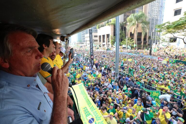 Bolsonaro é multado em R$376 mil por não usar máscara em ato de 2021 (foto: reprodução - Tag Notícias)
