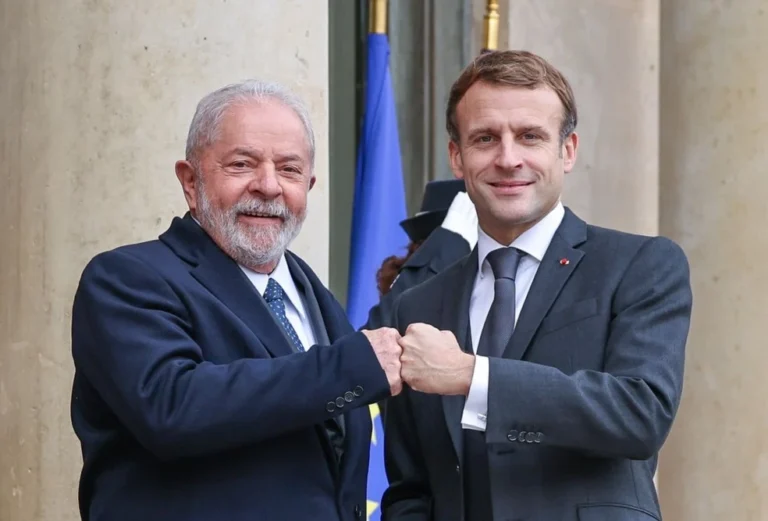 Desafeto de Bolsonaro, Macron se reúne com Lula em Paris (foto: reprodução - Tag Notícias)