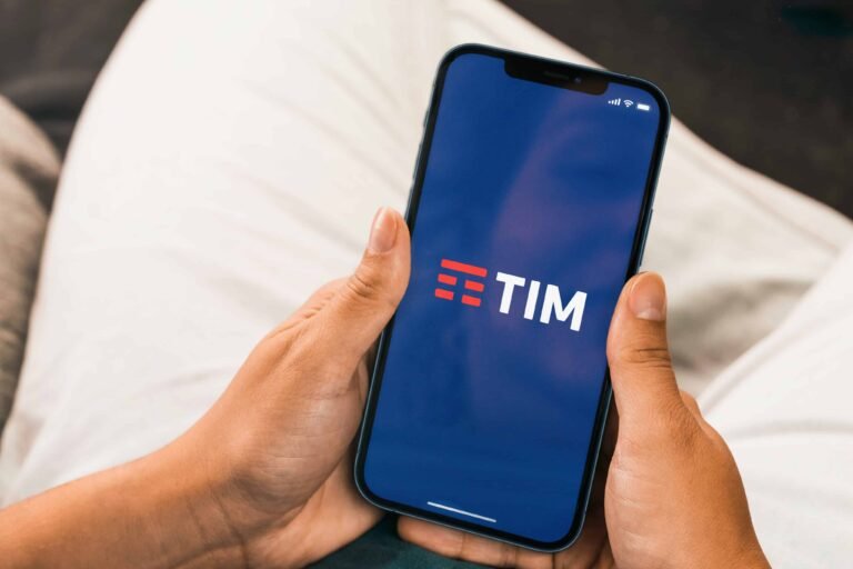 Tim fecha acordo histórico com Apple para o Brasil (Foto: Reprodução / Tag Notícias)