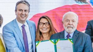 Governo Lula bloqueia verba para alfabetização
