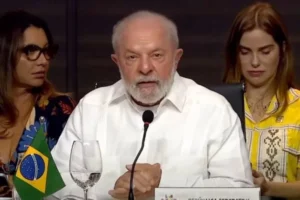 Lula discursa na Cúpula da Amazônia (foto: reprodução Tag Notícias)