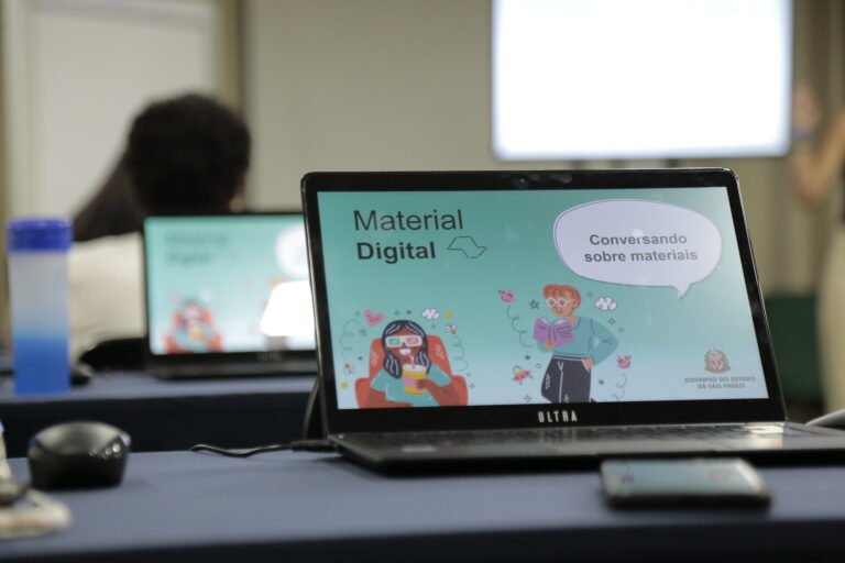 Debate sobre uso de tecnologia na sala de aula ganhou novos contornos após decisão do governo de São Paulo (foto: reprodução - Tag Notícias)