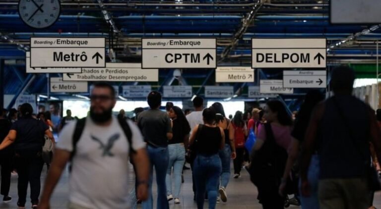 Os metroviários de São Paulo decidiram suspender a greve programada para esta terça-feira (15) - foto: reprodução Tag Notícias