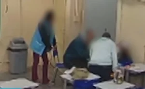 Professor bate em aluno autista no meio da aula