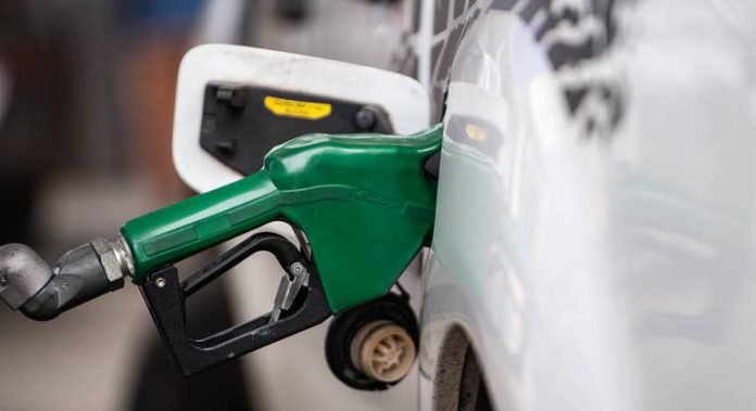 Petrobras anuncia redução de R$ 0,12 na gasolina (Foto: Reprodução)