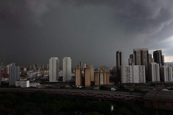 Na decisão, o órgão atribui à empresa o descumprimento do Código de Defesa do Consumidor devido à queda de energia por mais de 48 horas seguidas (foto: reprodução)