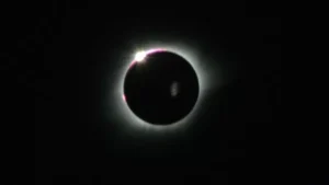 Eclipse solar acontece hoje (Foto: LightRocket)