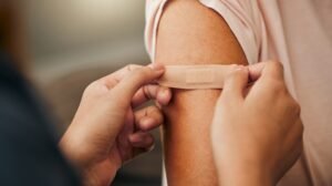 Estudo encontra substância de câncer em Band-Aid