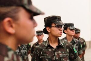 Forças Armadas do Brasil Permitirão Alistamento Feminino (Foto: Reprodução)