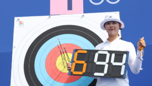 Lim Sihyeon bateu o recorde mundial no Tiro com Arco feminino (foto: Reprodução World Archery)