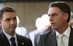 Flavio e Jair Bolsonaro (foto: reprodução)